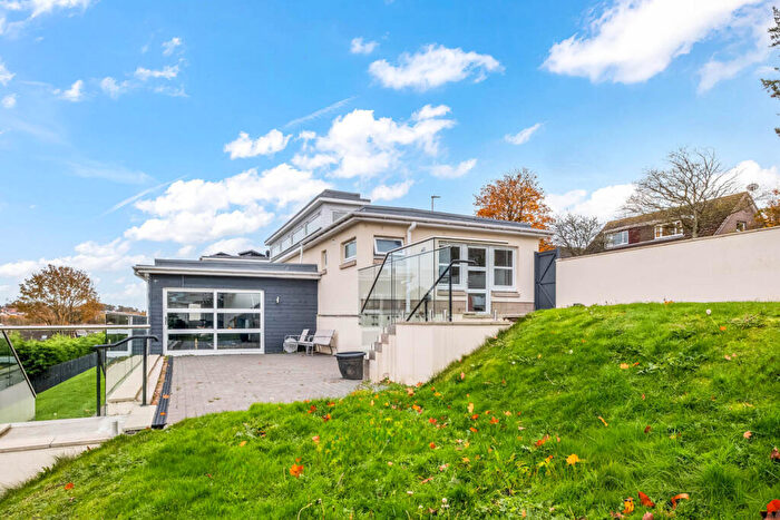 4 Bedroom Detached House For Sale In Falkland Crescent, Dundee, DD5