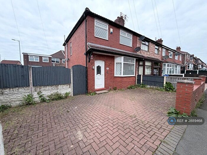 3 Bedroom End Of Terrace House To Rent In St Georges Road, Manchester, M43
