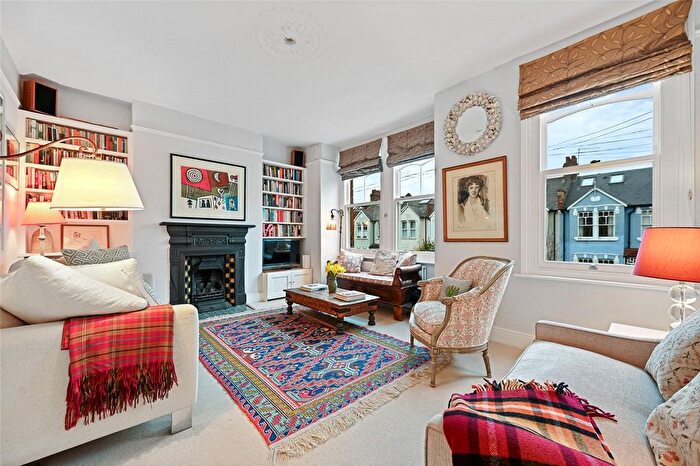 2 Bedroom Maisonette To Rent In Adelaide Grove, London, W12