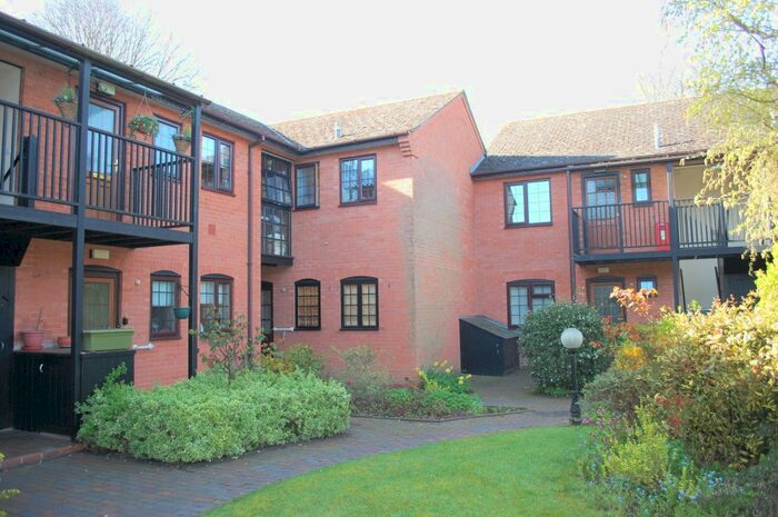 1 Bedroom Property To Rent In Kinwarton Road, Alcester B49