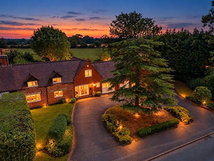 4 Bedroom Cottage For Sale In Stratford Road, Hockley Heath, Solihull, B94