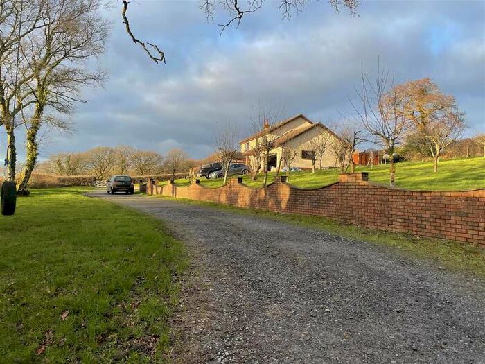 Property For Sale In Heol Ddu, Ammanford, SA18