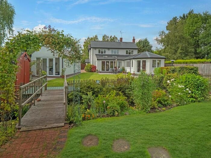 5 Bedroom Detached House For Sale In Walcote, Lutterworth, Leicestershire, LE17