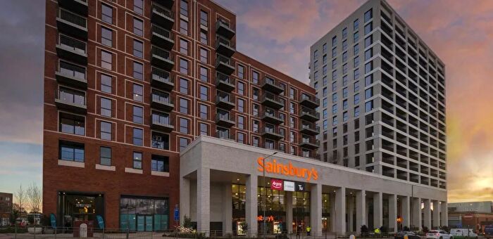 3 Bedroom Flat For Sale In The Hyde, London, NW9