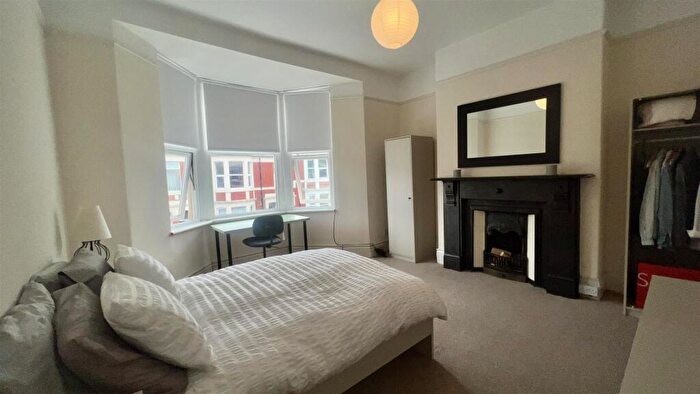 3 Bedroom Apartment To Rent In Shortridge Terrace, Newcastle Upon Tyne, NE2