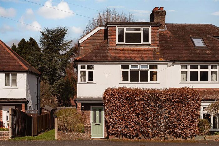 3 Bedroom Semi Detached House For Sale In Hillfield Close, Redhill, RH1