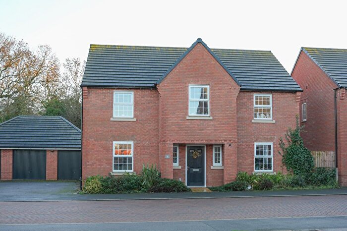 4 Bedroom Detached House For Sale In Robin Drive, Kibworth Beauchamp, LE8