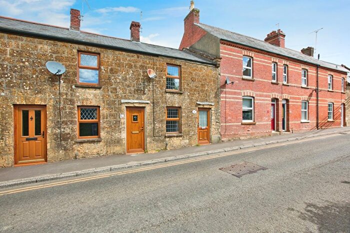 2 Bedroom Property To Rent In Middle Street, Misterton, Crewkerne, TA18