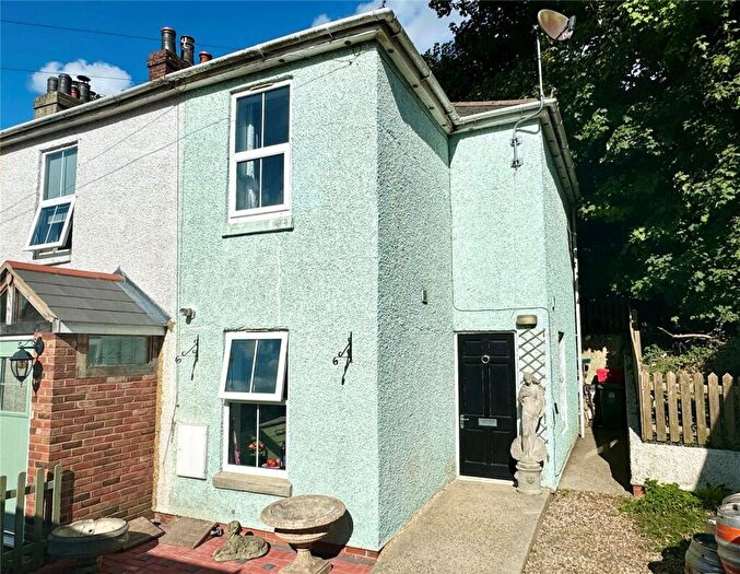 2 Bedroom End Of Terrace House For Sale In Wallington Shore Road, Fareham, Hampshire, PO16