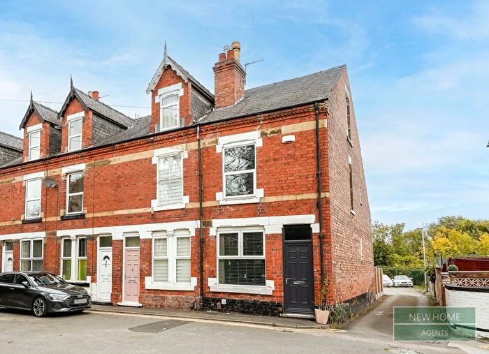 3 Bedroom Terraced House For Sale In Woodland Grove Colwick, Nottingham, NG4