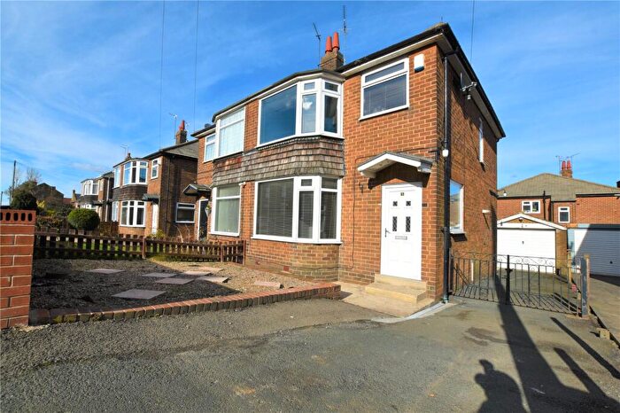 3 Bedroom Semi Detached House To Rent In Springfield Lane, Morley, Leeds, West Yorkshire, LS27