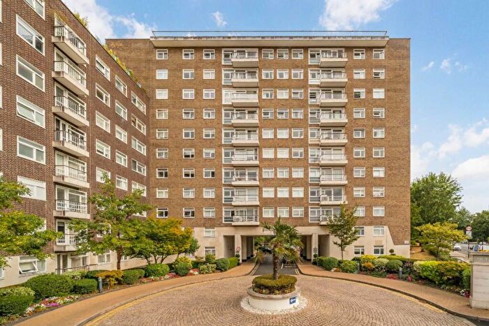 3 Bedroom Flat To Rent In St. Johns Wood Park, St John's Wood, NW8