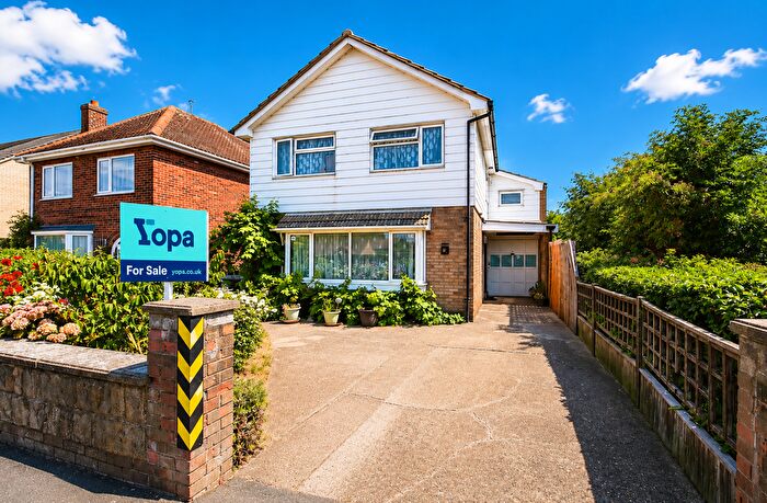 4 Bedroom Detached House For Sale In Newark Road, Peterborough, PE1
