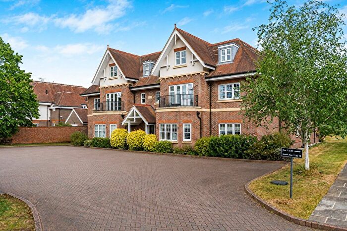 2 Bedroom Flat To Rent In Shoppenhangers Road, Maidenhead, SL6