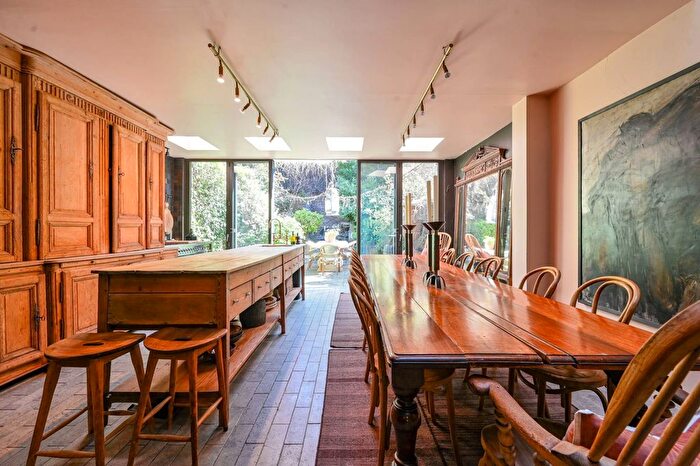 5 Bedroom Terraced House For Sale In Frithville Gardens, Shepherd's Bush, London, W12