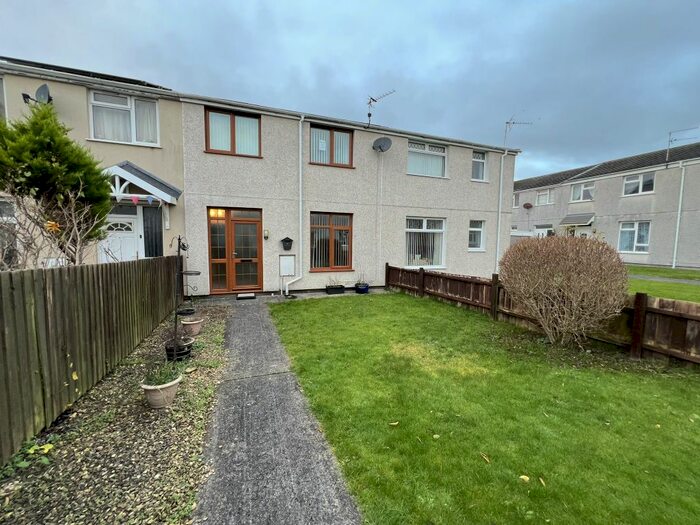 3 Bedroom Property To Rent In Ger Y Gwnedraeth, Kidwelly, Carmarthenshire, SA17