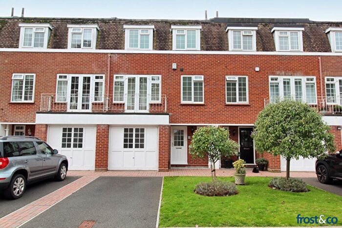 3 Bedroom Town House To Rent In Portarlington Road, Westbourne, BH4