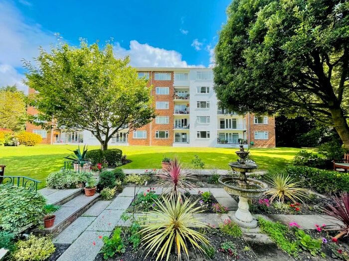 3 Bedroom Flat To Rent In Avenue Court, - The Avenue, Branksome Park, BH13