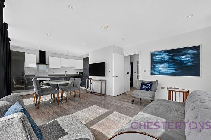 2 Bedroom Flat To Rent In Chandlers Avenue, Greenwich, SE10