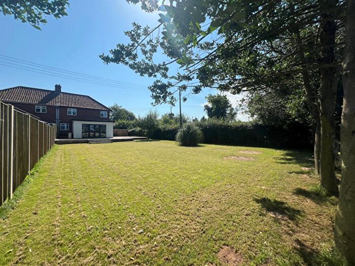 3 Bedroom Semi-Detached House For Sale In Aylsham Road, Tuttington, Norwich, NR11