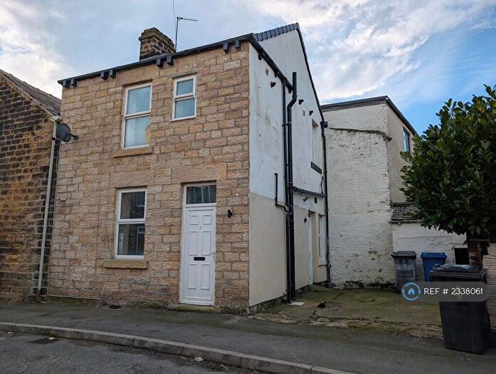 2 Bedroom End Of Terrace House To Rent In Westfield Street, Barnsley, S70