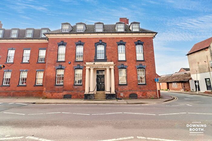 2 Bedroom Flat For Sale In St. John Street, Lichfield, WS13