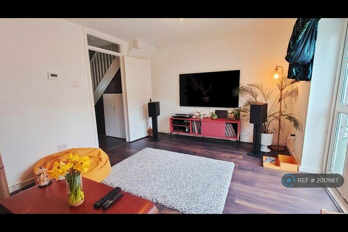 2 Bedroom Terraced House To Rent In Marchant St, New Cross, London, SE14