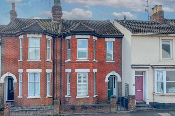 4 Bedroom Terraced House For Sale In Hockliffe Road, Leighton Buzzard, LU7