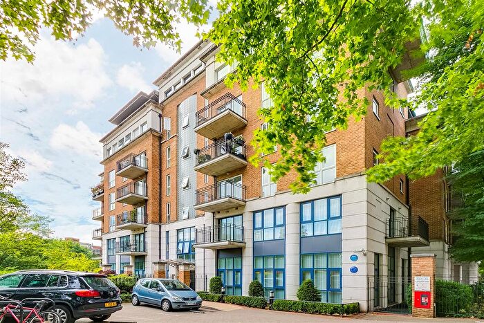 2 Bedroom Flat To Rent In Tollard House, Kensington High Street, London, W14