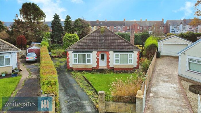 2 Bedroom Bungalow For Sale In Park Avenue, Royston, S71