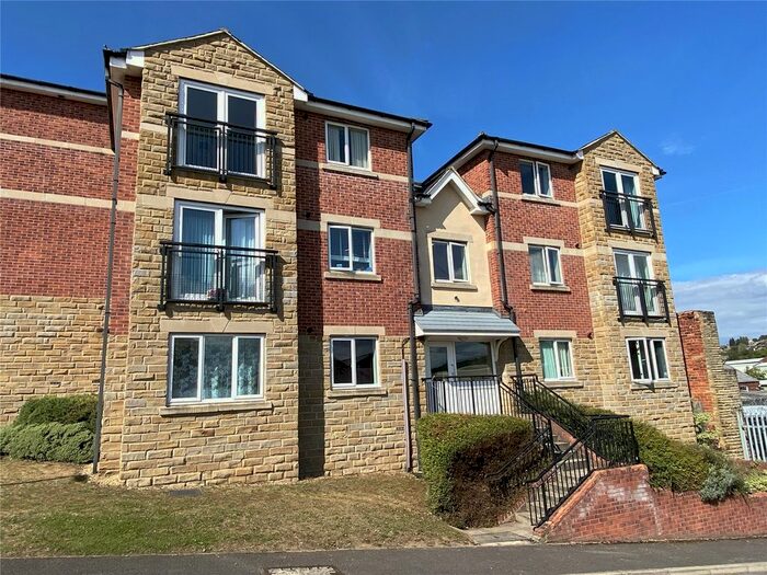 Houses for sale & to rent in WF17 7JR, Hyrstlands Road, Batley East Batley