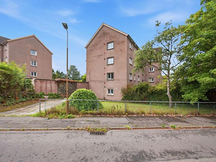 2 Bedroom Flat For Sale In / Hoseason Gardens, Clermiston, Edinburgh, EH4