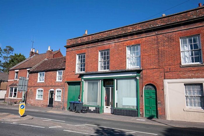 1 Bedroom Flat To Rent In Warminster Road, Westbury, BA13