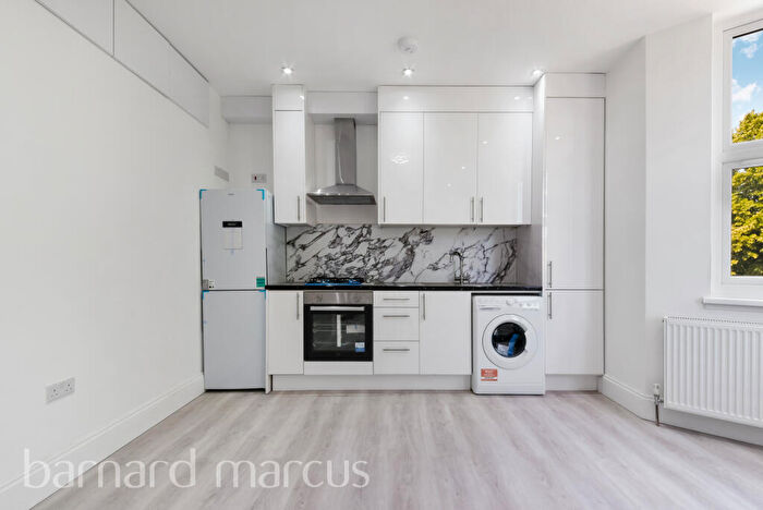 1 Bedroom Apartment To Rent In Carshalton Road, Sutton, SM1