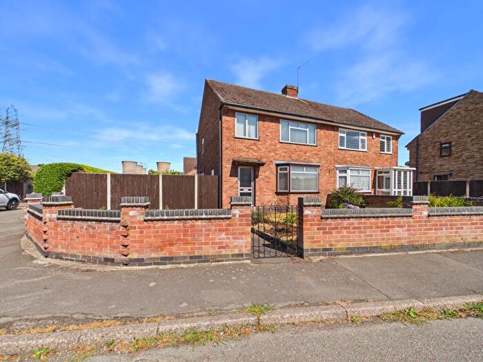 3 Bedroom Semi-Detached House To Rent In Fern Avenue, Willington, DE65
