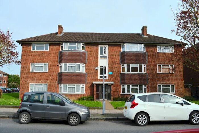 2 Bedroom Flat To Rent In Bailey Place, London, SE26