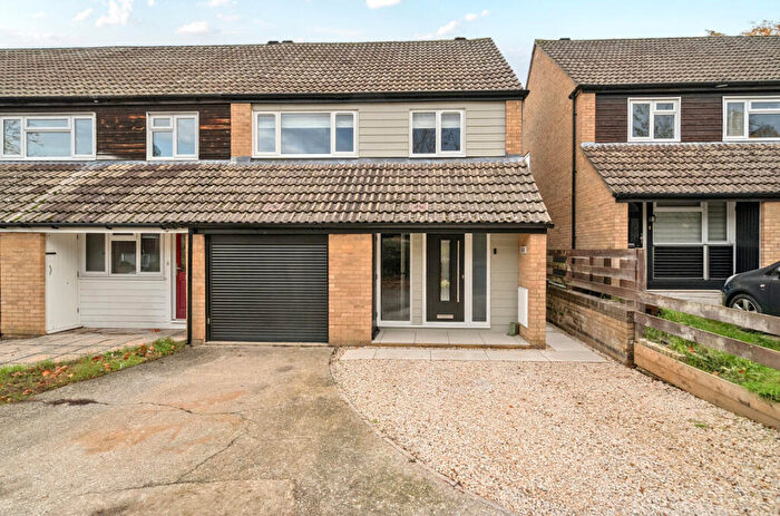 3 Bedroom End Of Terrace House For Sale In Frobisher, Bracknell, Berkshire, RG12