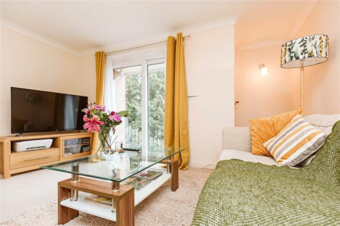 2 Bedroom Apartment To Rent In Grosvenor Court, Southfield Road, Westbury-On-Trym, Bristol, BS9