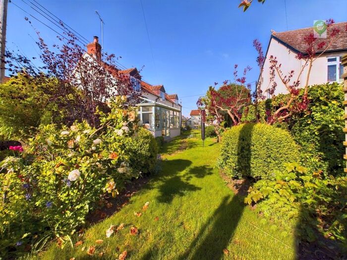 3 Bedroom Detached House For Sale In Broadway, Merriott, TA16