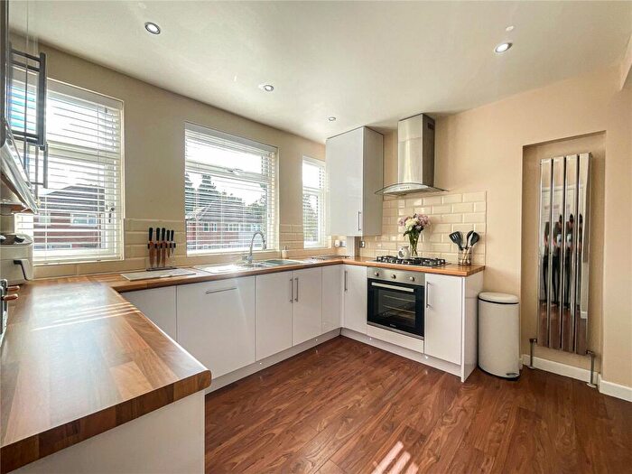 2 Bedroom Semi-Detached House For Sale In Lingfield Avenue, Birmingham, West Midlands, B44