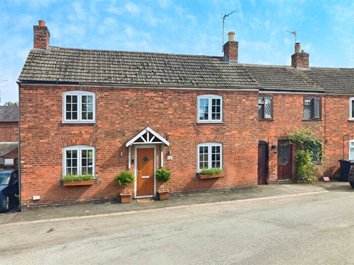 4 Bedroom Cottage For Sale In Main Street, Saddington, Leicester, LE8
