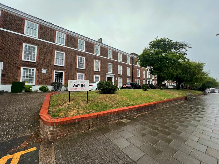 2 Bedroom Flat To Rent In Belmont Court, Finchley Road, Temple Fortune, NW11
