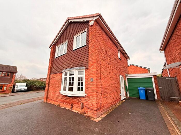 3 Bedroom Detached House To Rent In Deacon Close, Oakwood, Derby, DE21