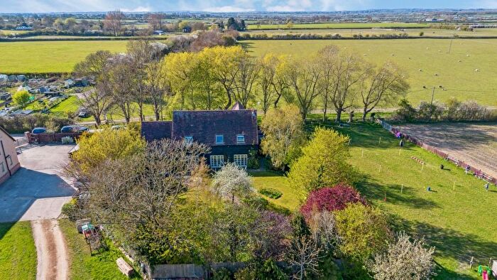 5 Bedroom Barn Conversion For Sale In Stockwell Lane, Little Meadle, HP17