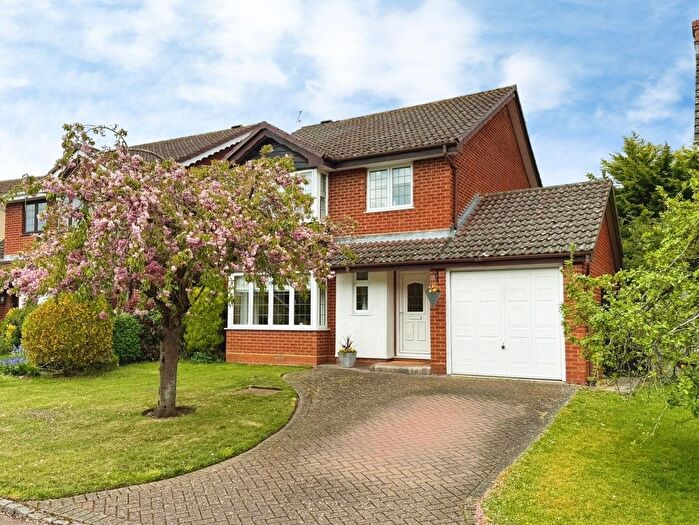 4 Bedroom Detached House For Sale In Woodford Green, Bracknell, Berkshire, RG12