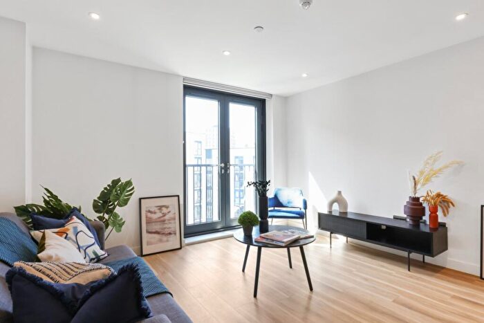 1 Bedroom Flat To Rent In Castle Street Bristol, BS2