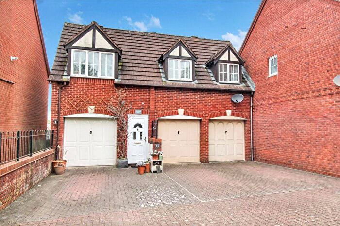 1 Bedroom Detached House For Sale In Pennine Way, Ash Brake, Swindon, Wiltshire, SN25
