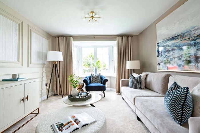 4 Bedroom Detached House For Sale In Broken Stone Road, Blackburn, BB3