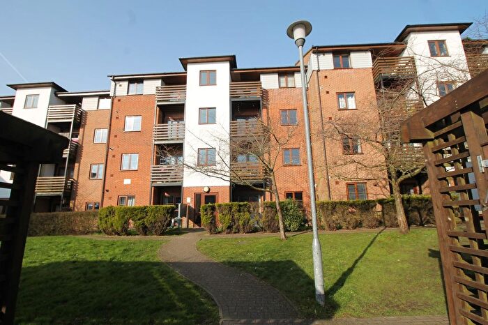 2 Bedroom Flat To Rent In John North Close, High Wycombe, HP11