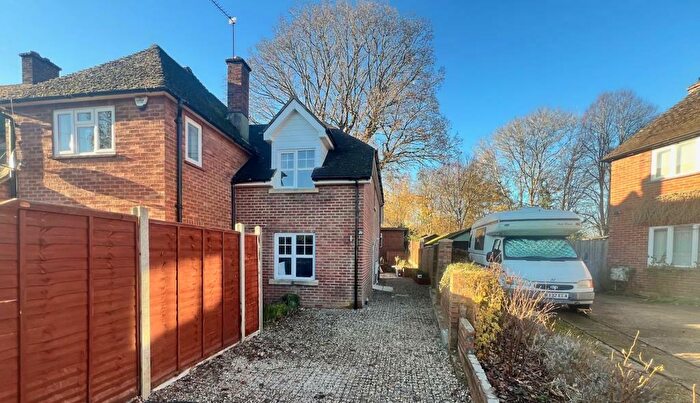 3 Bedroom End Of Terrace House To Rent In Blackhorse Close, Amersham, HP6